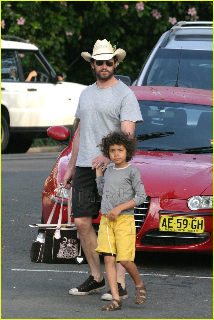 Hugh Jackman Soaks in the Sydney Sun: Photo 109291 | Ava Jackman
