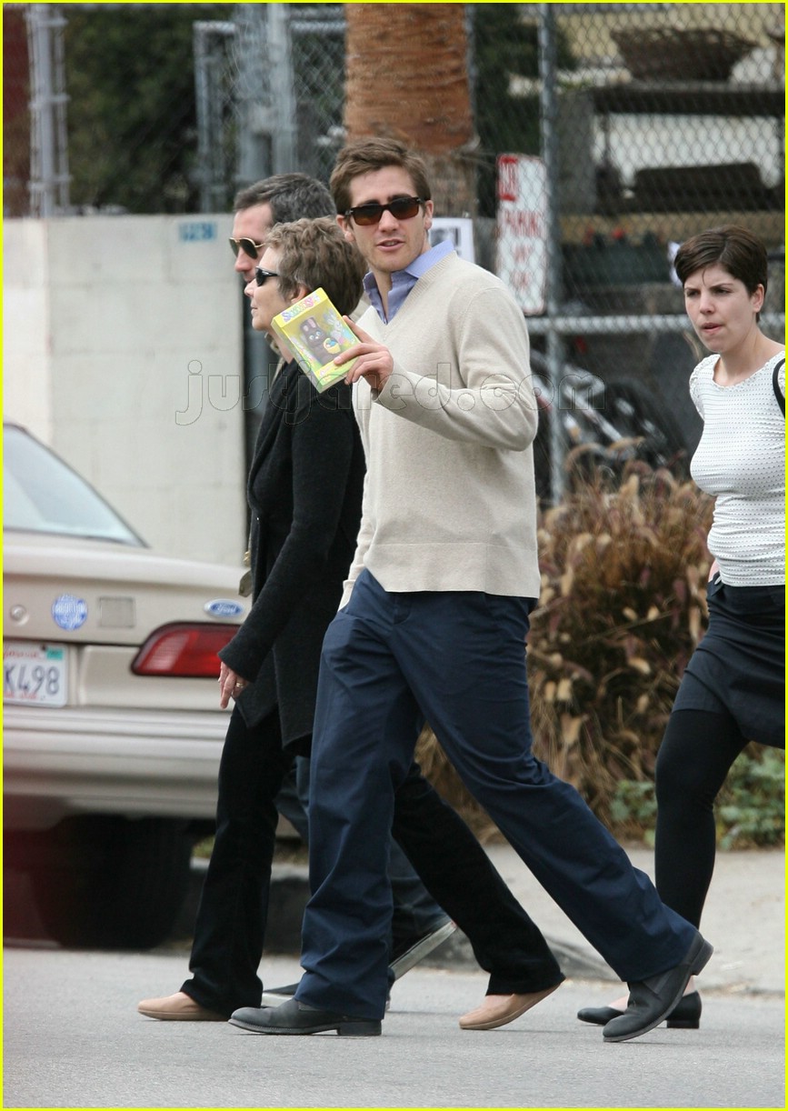 jake gyllenhaal paparazzi