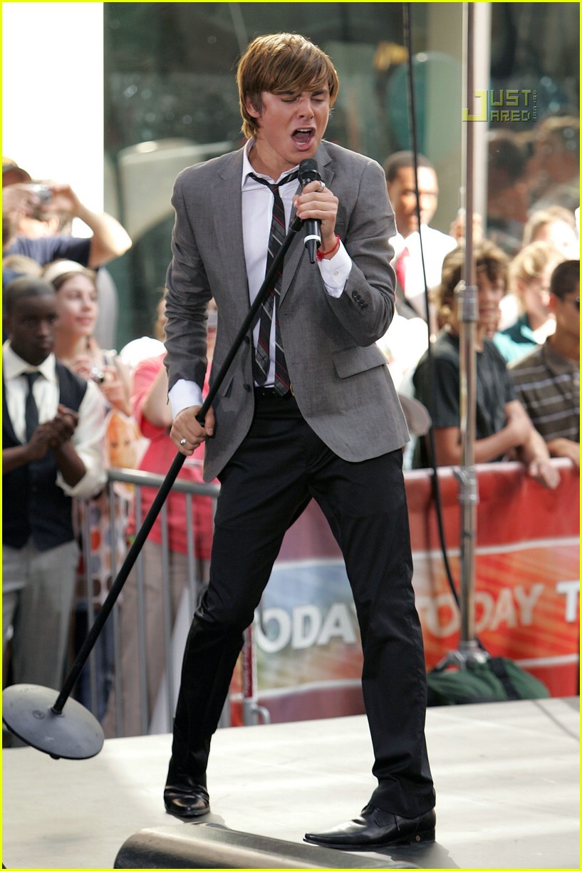 'Hairspray' Cast The Today Show Photo 499001 James Marsden, Queen