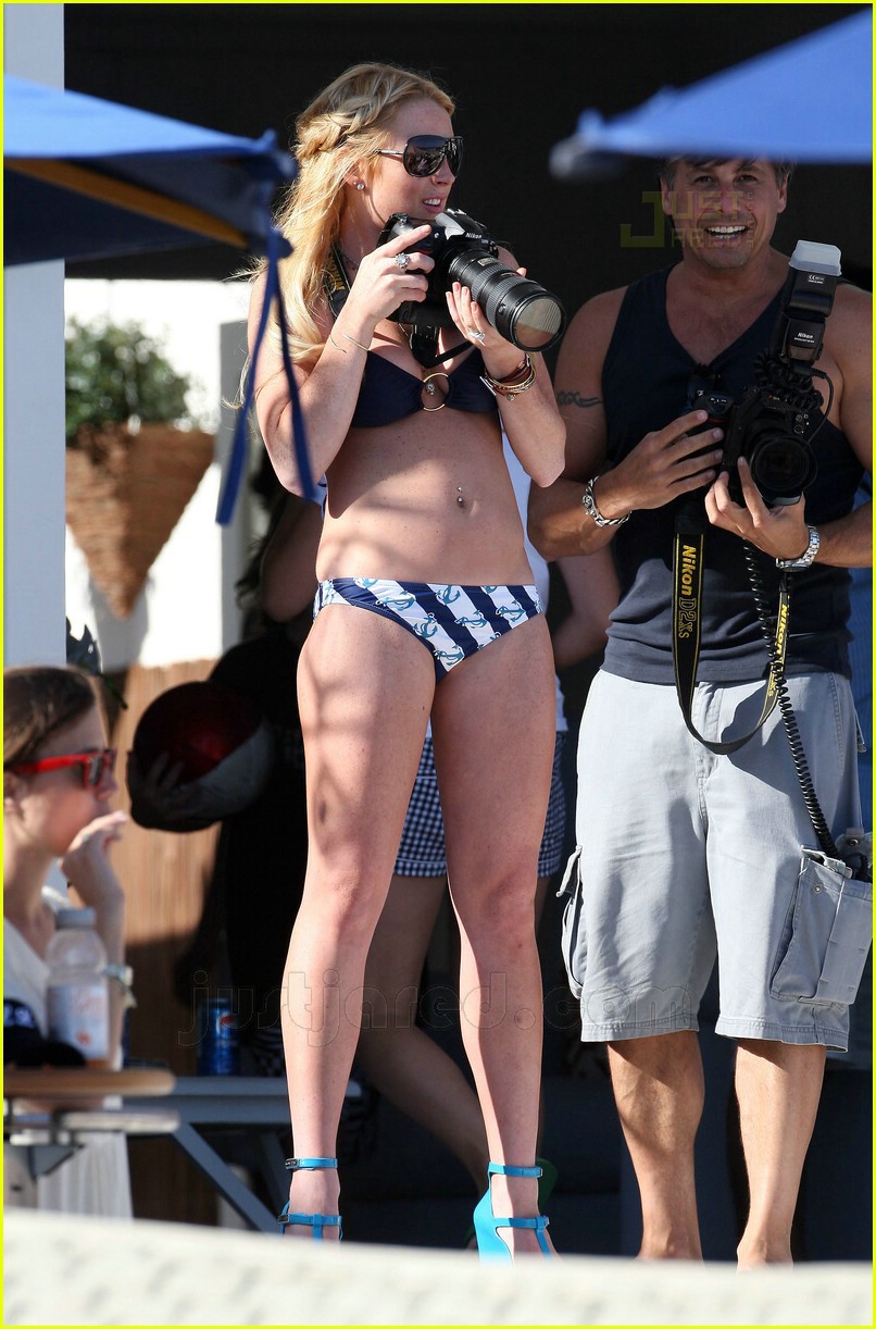 lohan party piven bikini Lindsay at