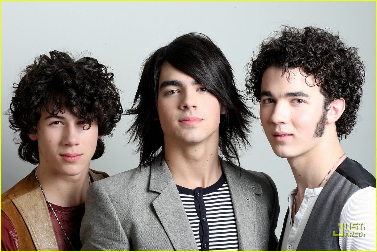 The Jonas Brothers Living the Dream Photo 1007411 Joe Jonas, Jonas