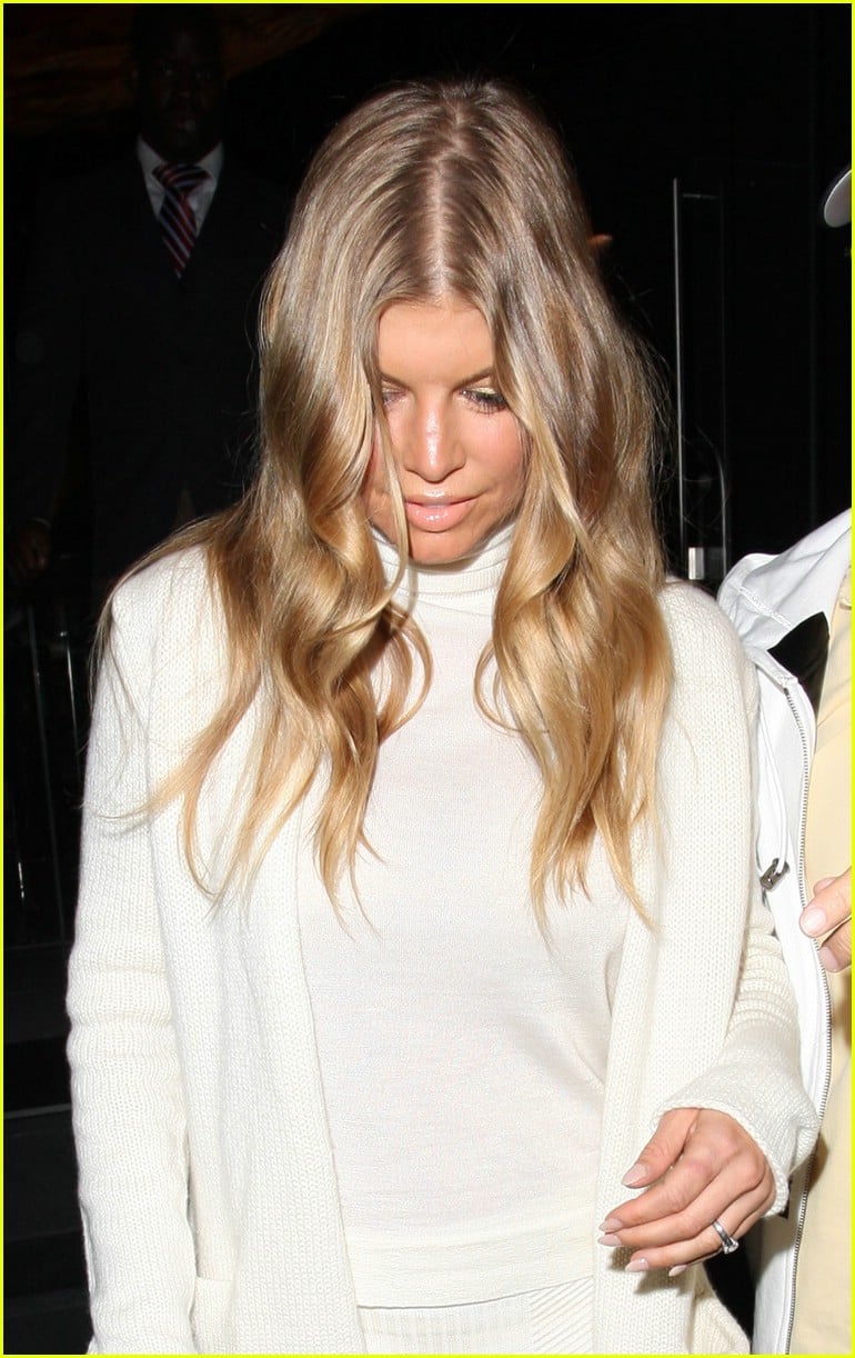 Fergie's Bling Bling Engagement Ring Photo 1024931 Fergie, Josh