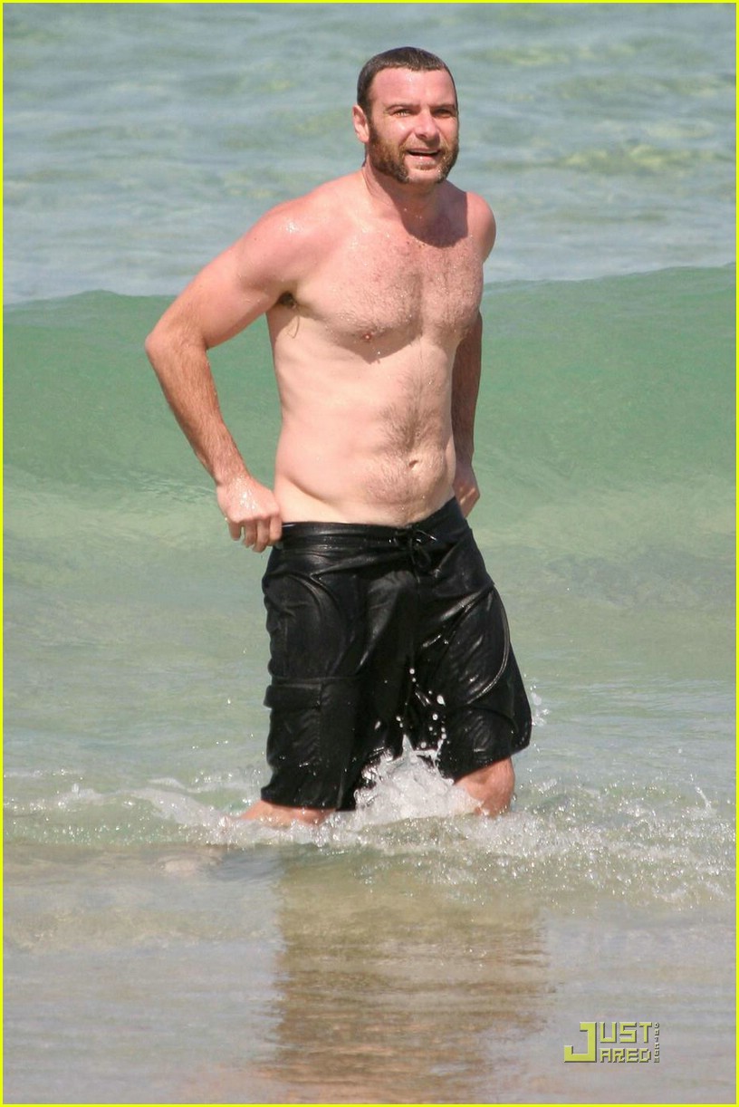 Liev Schreiber is Shirtless: Photo 1008041 | Liev Schreiber, Shirtless