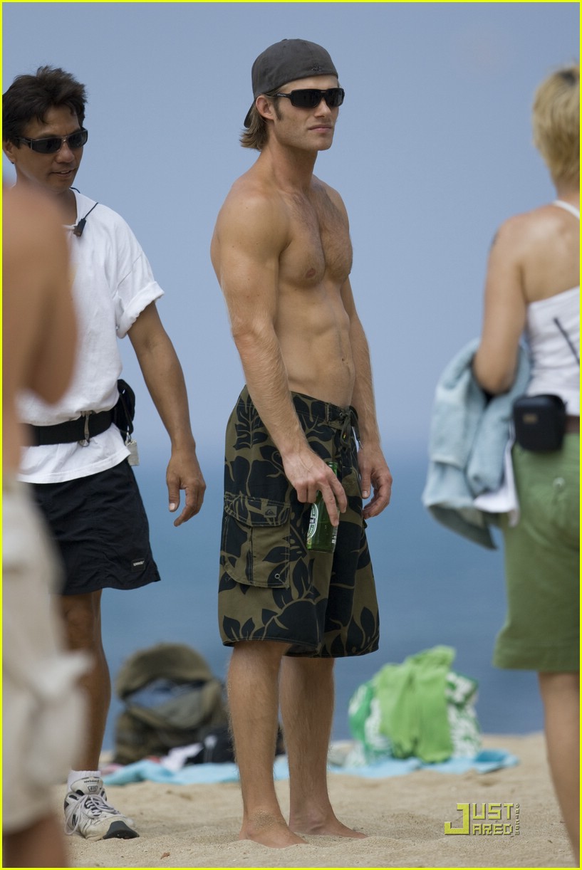 Chris Carmack Goes Into the Blue: Photo 1133621 | Chris Carmack, David Anders, Shirtless