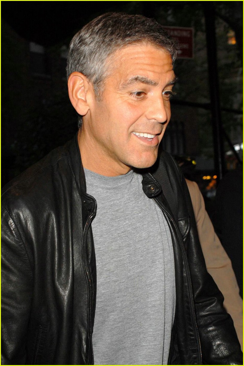 George Clooney and Sarah Larson Meet at MET: Photo 1111361 | George