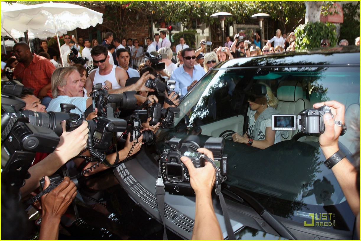 Christina Aguilera Enters Ivy League Photo 1235591