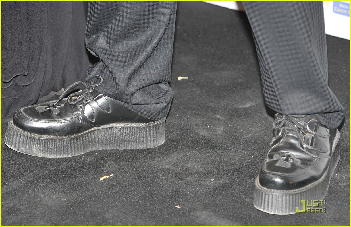 Bono Puts On His Platform Shoes Photo 1189971 Ali Hewson, Bono