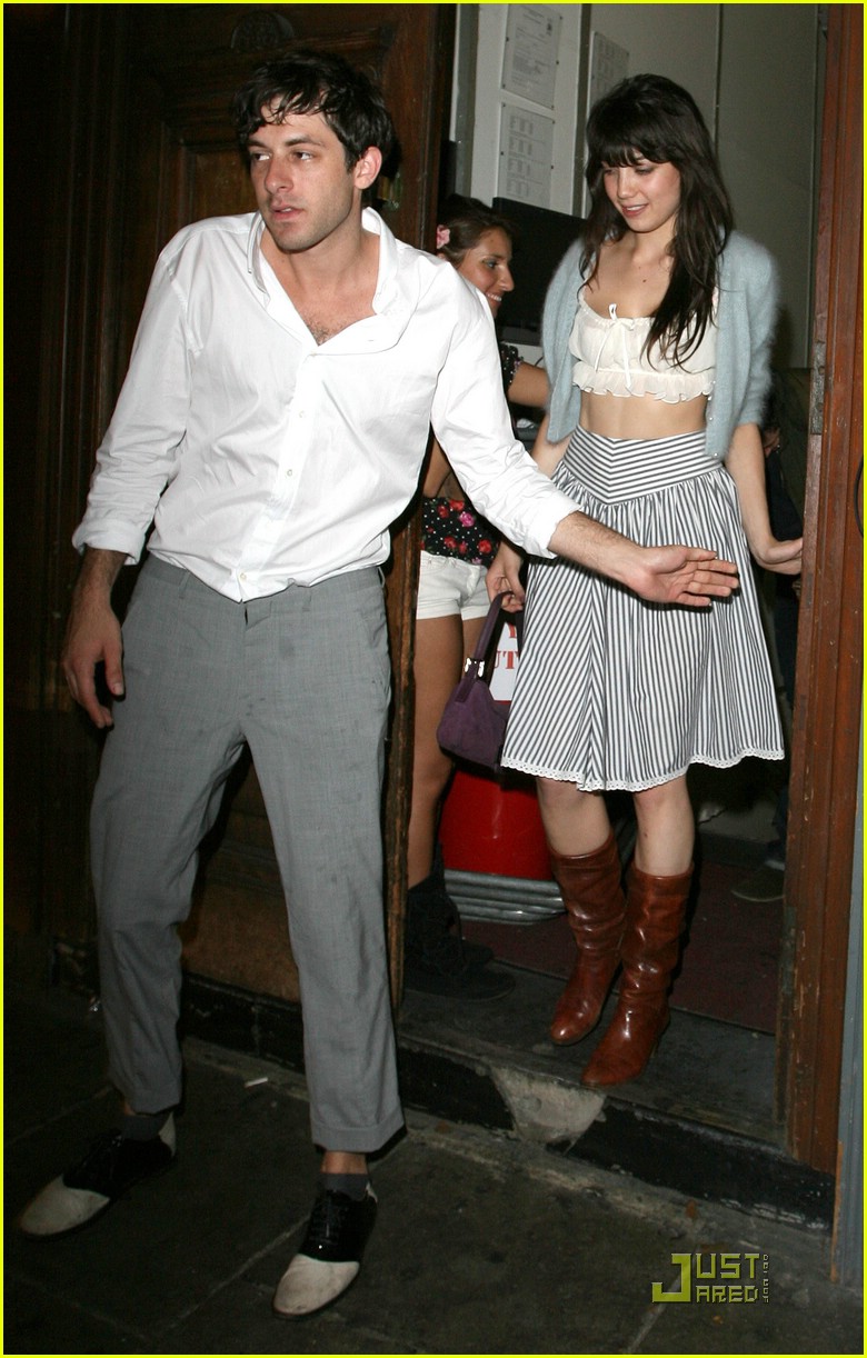 Mark Ronson & Daisy Lowe are London Lovers Photo 1251071 Mark Ronson