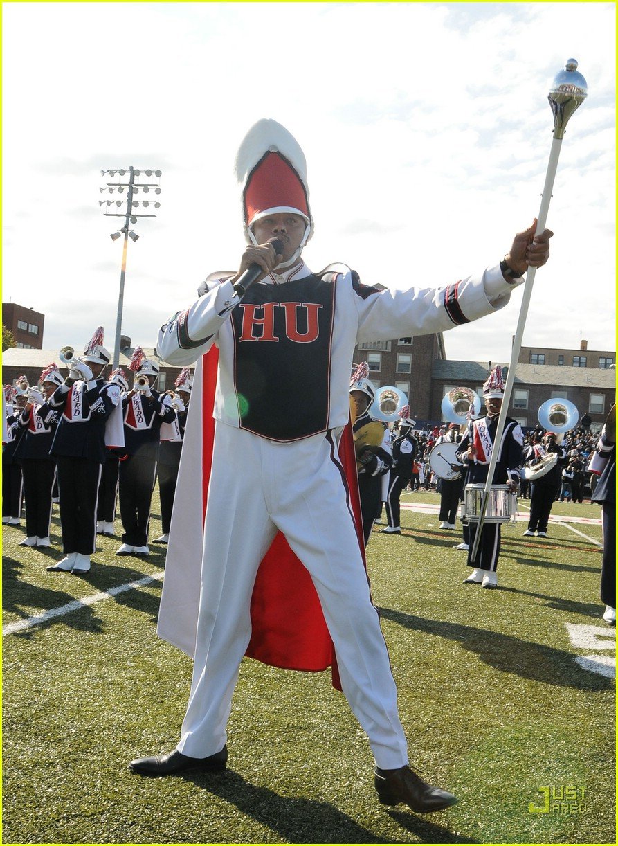 Terrence Howard Leads Marching Band Photo 1491801