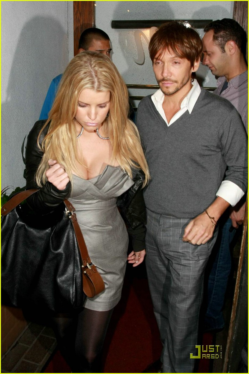 Jessica Simpson S Hairdresser Gets Hurt Photo 1523201 Jessica