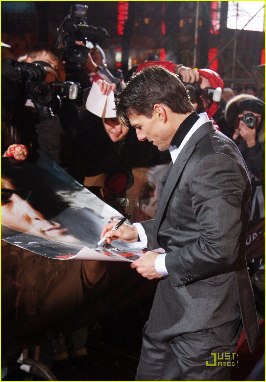 Tom Cruise Rules In Russia Photo 1682511 Tom Cruise Pictures Just