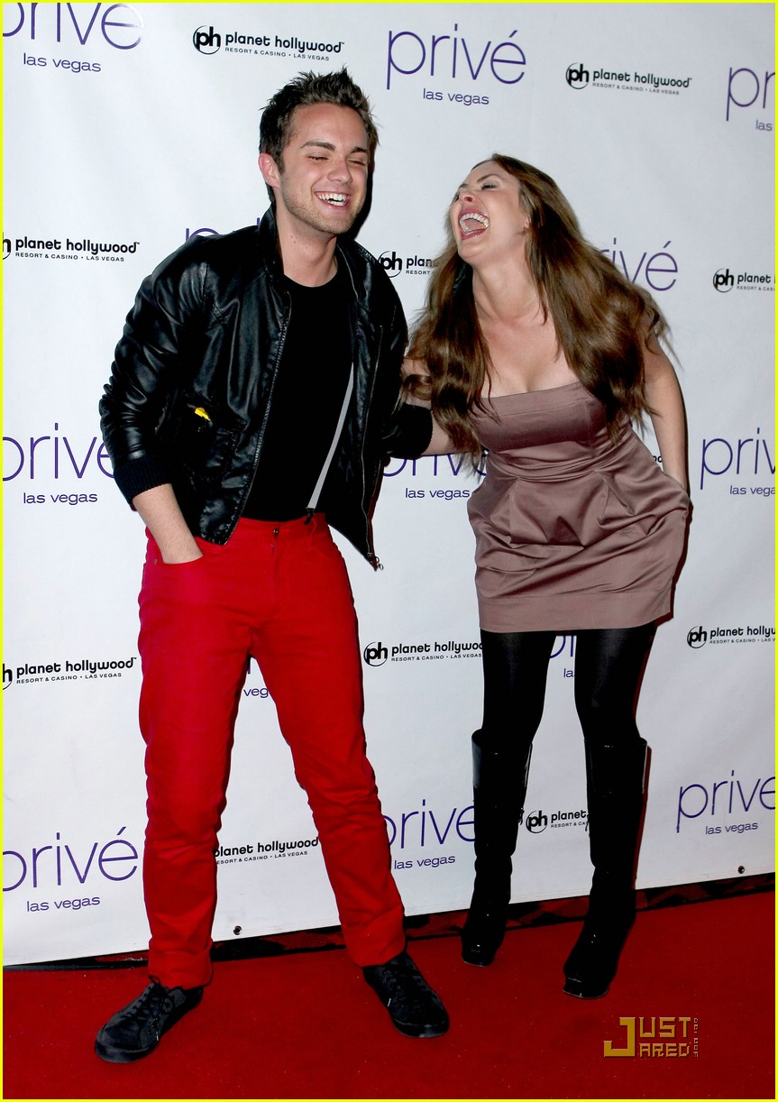 Thomas Dekker: Planet Hollywood Birthday Party!: Photo 1642911 | Brian