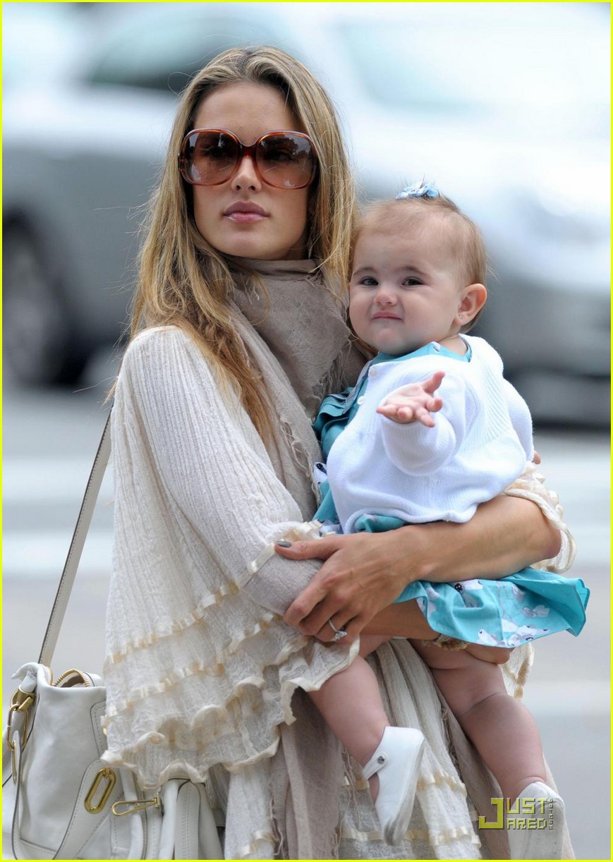 alessandra ambrosio baby