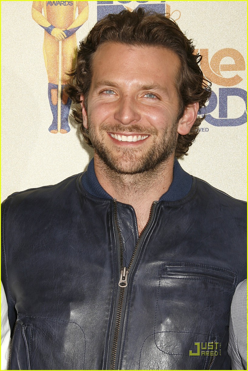 Bradley Cooper Has A Hangover Photo 1963611 Bradley Cooper Mtv