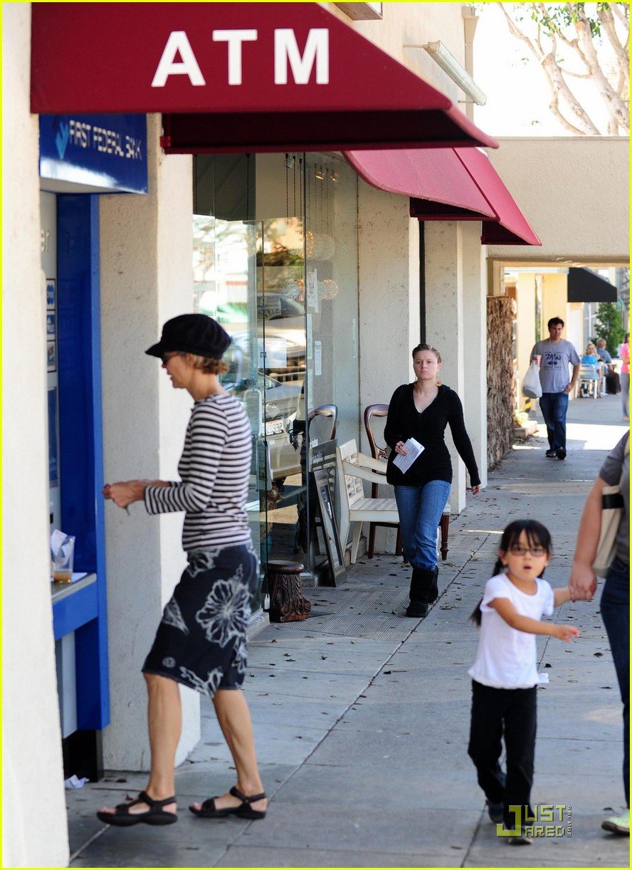 Meg Ryan and Daisy True: Face Painting Fun: Photo 2297161 | Celebrity