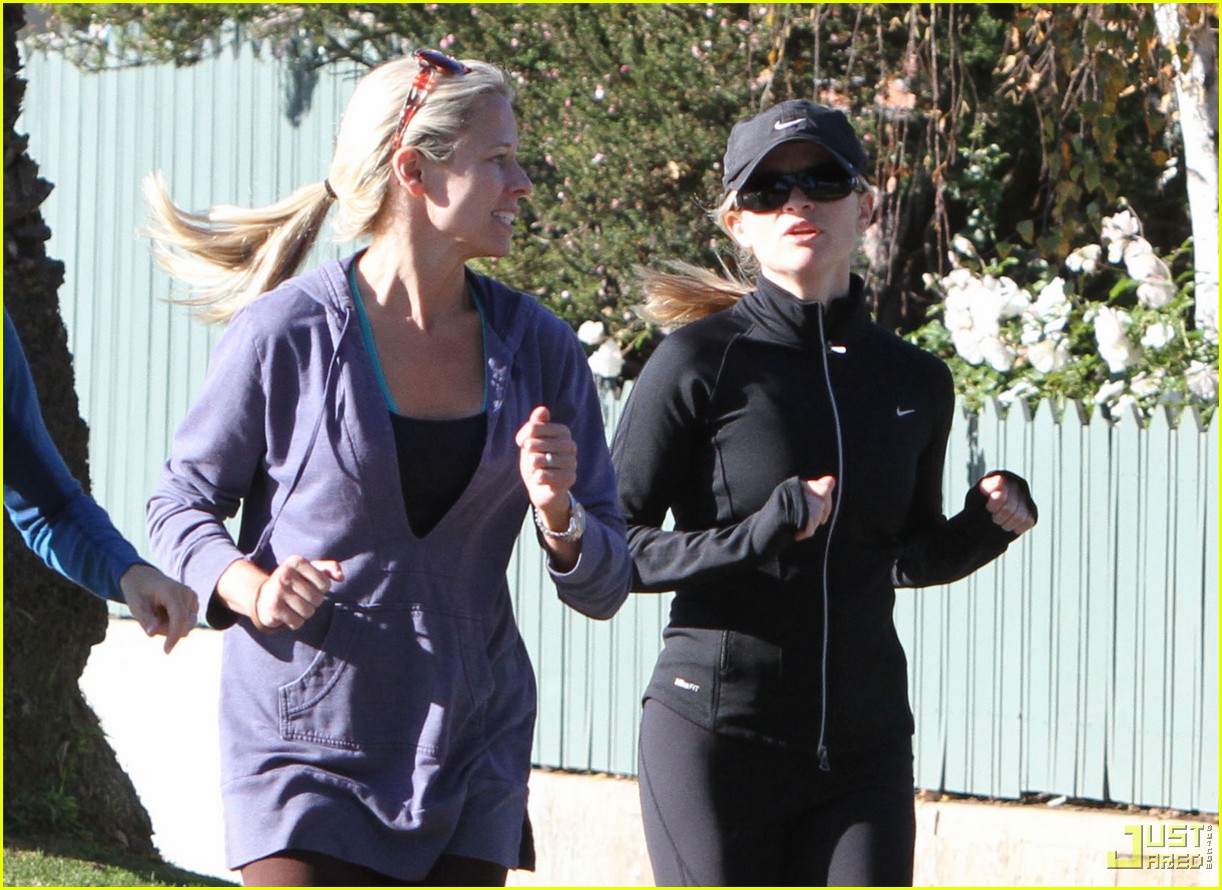 reese witherspoon nike