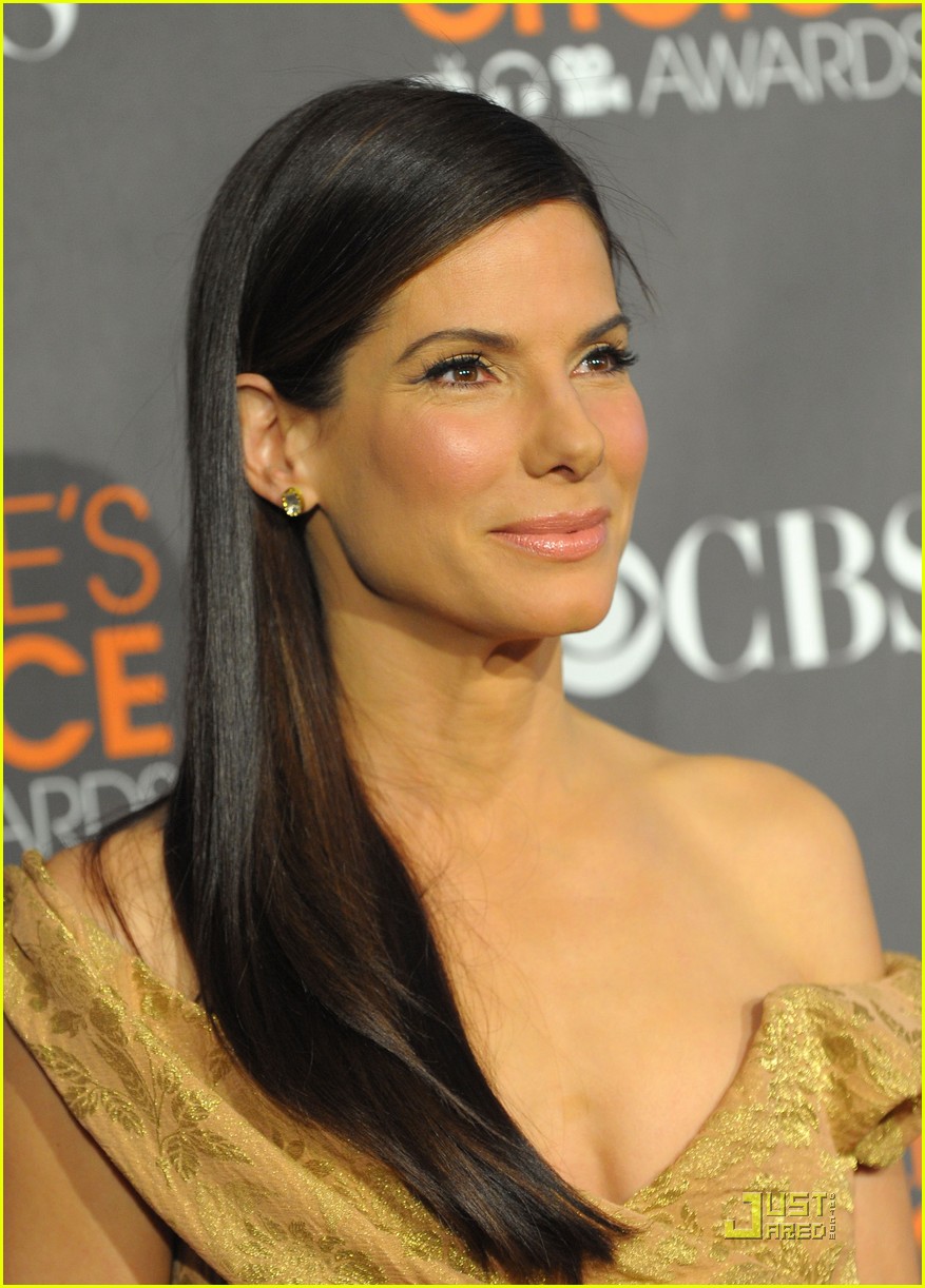Sandra Bullock: People's Choice Awards 2010 Red Carpet: Photo 2406527