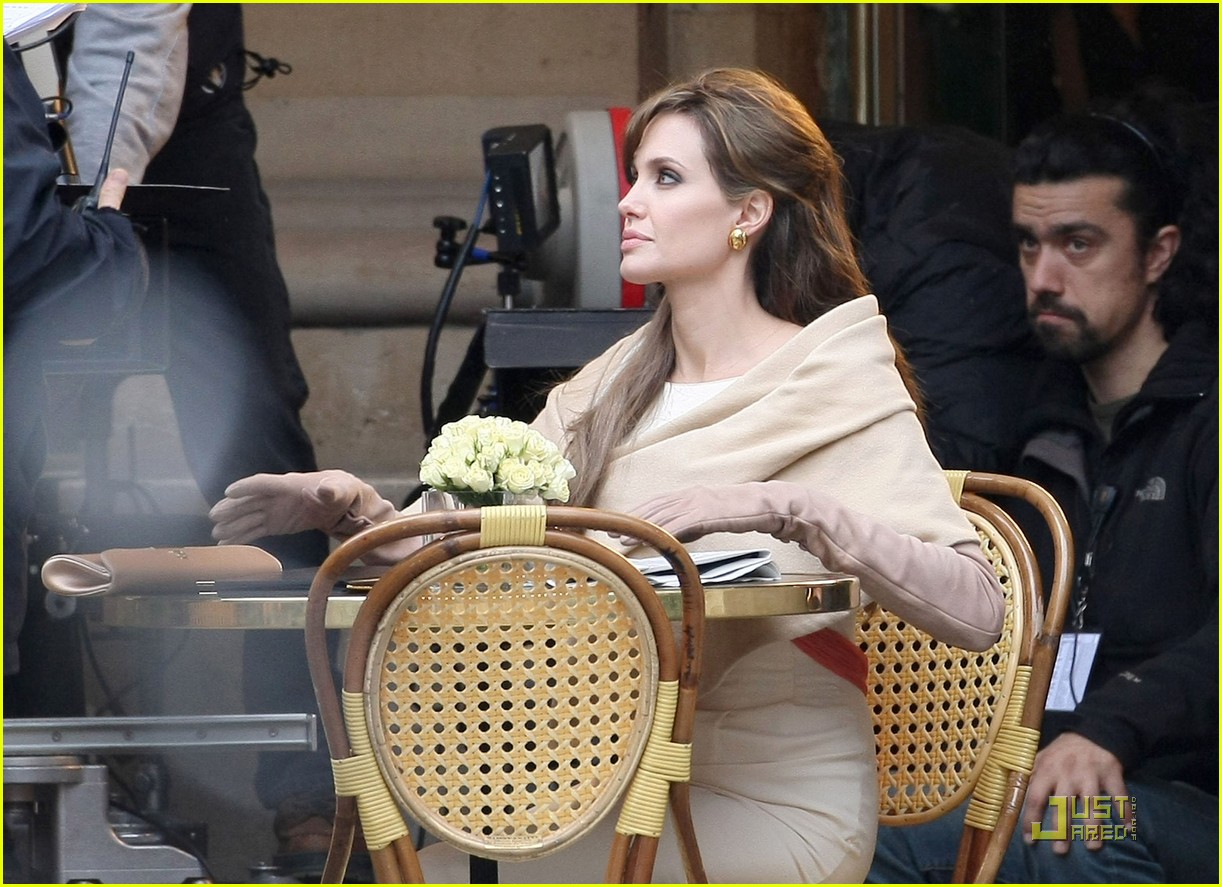 Angelina Jolie Takes On 'The Tourist': Photo 2429738 | Angelina Jolie