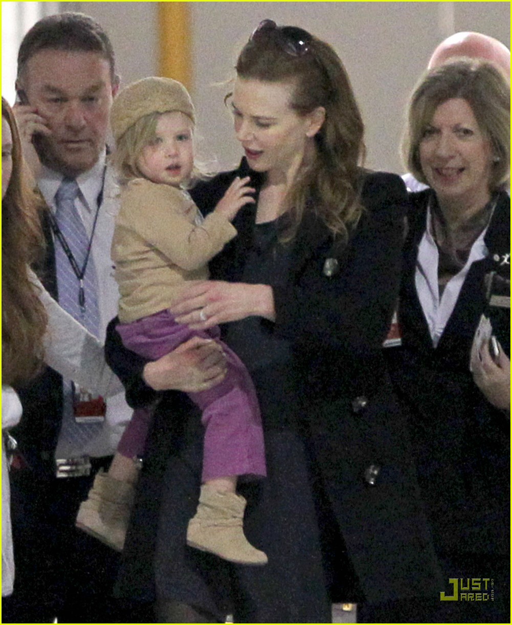 Nicole Kidman & Sunday Rose: Sydney Arrival!: Photo 2458792 | Celebrity