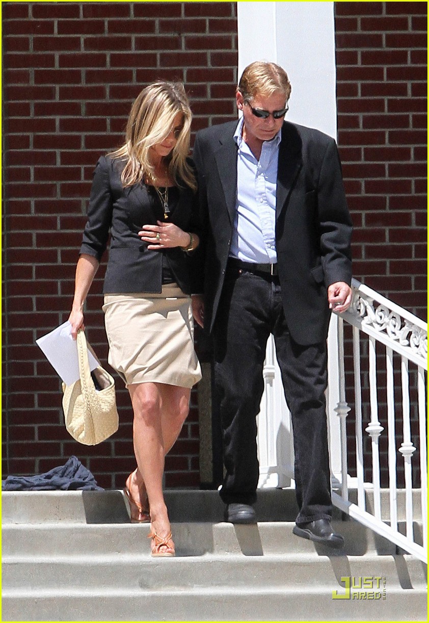 Jennifer Aniston is All Business Beautiful: Photo 2464557 | Jennifer