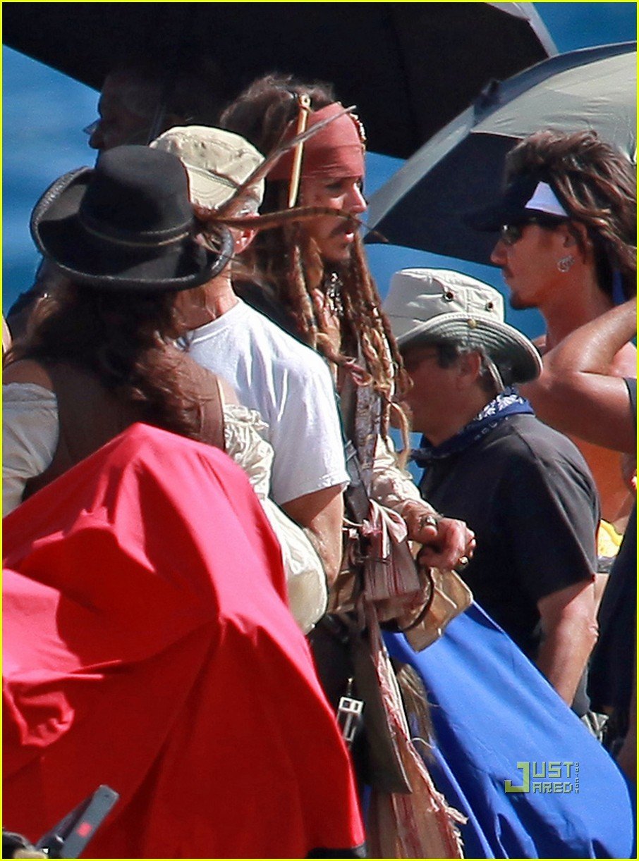 Johnny Depp: Filming Pirates 4 with Penelope Cruz!: Photo 2469501