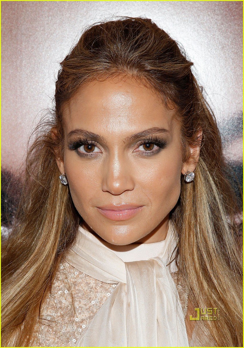 Jennifer Lopez at in-store appearance for 2010 Fashions 