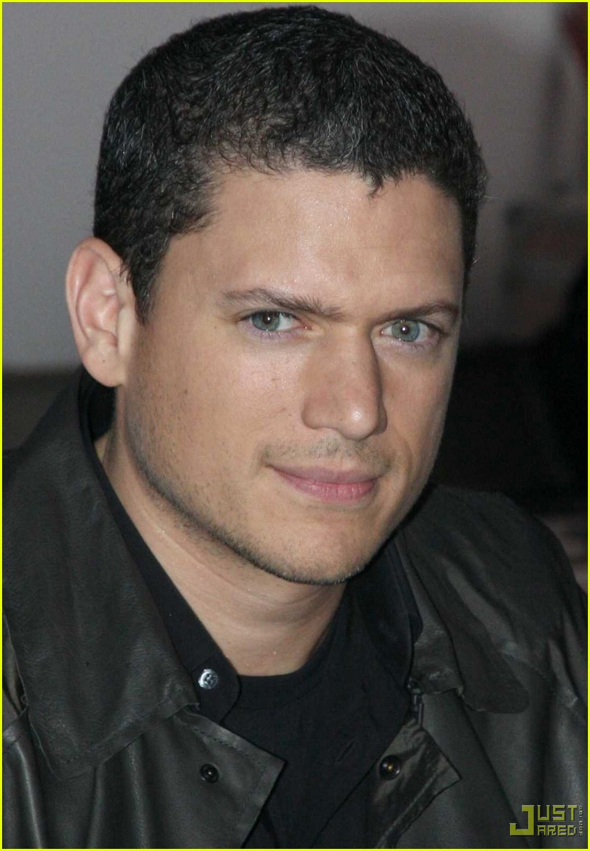 Wentworth Miller Talks Chevrolet In Shanghai Photo 2488283