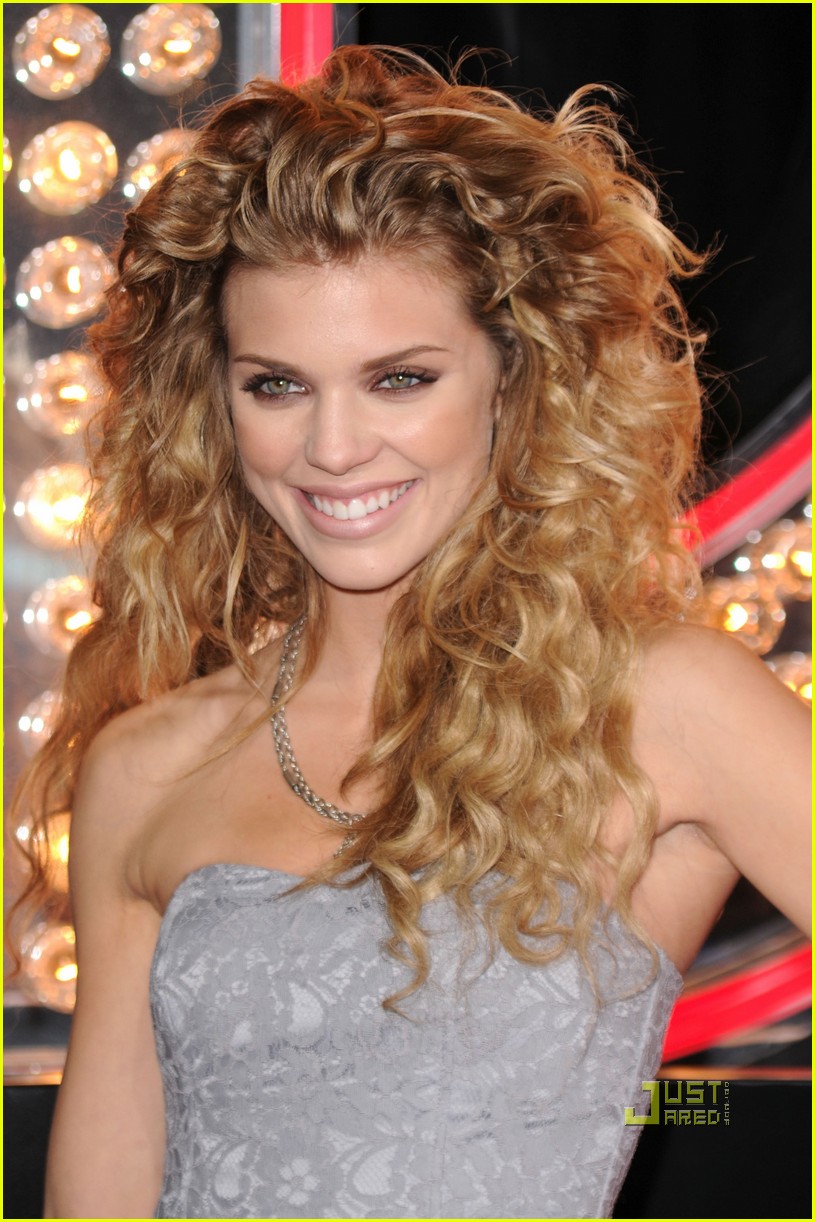 Cam Gigandet Annalynne Mccord Burlesque Premiere Photo