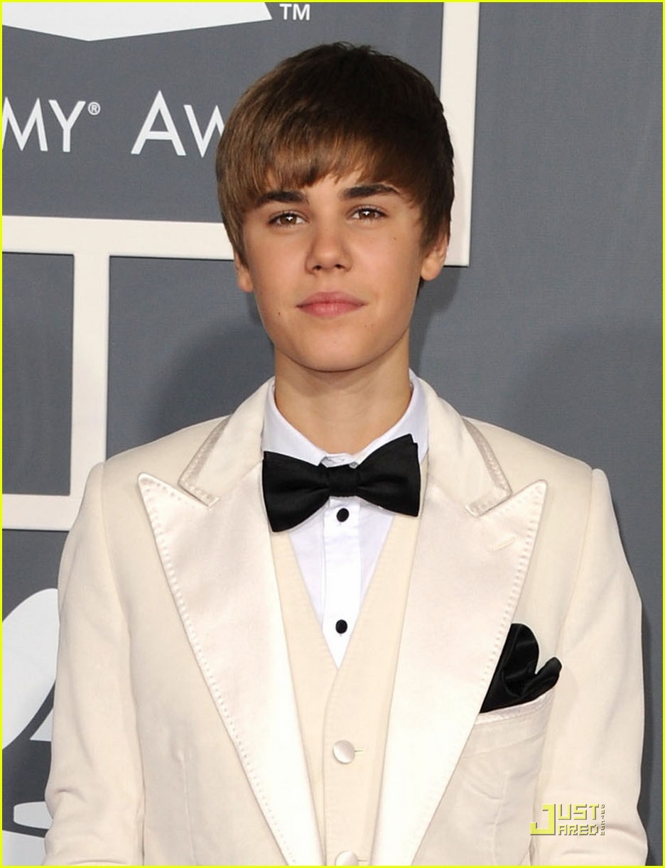 Justin Bieber Grammys 2011 Red Carpet Photo 2519330 2011 Grammy Awards, Justin Bieber