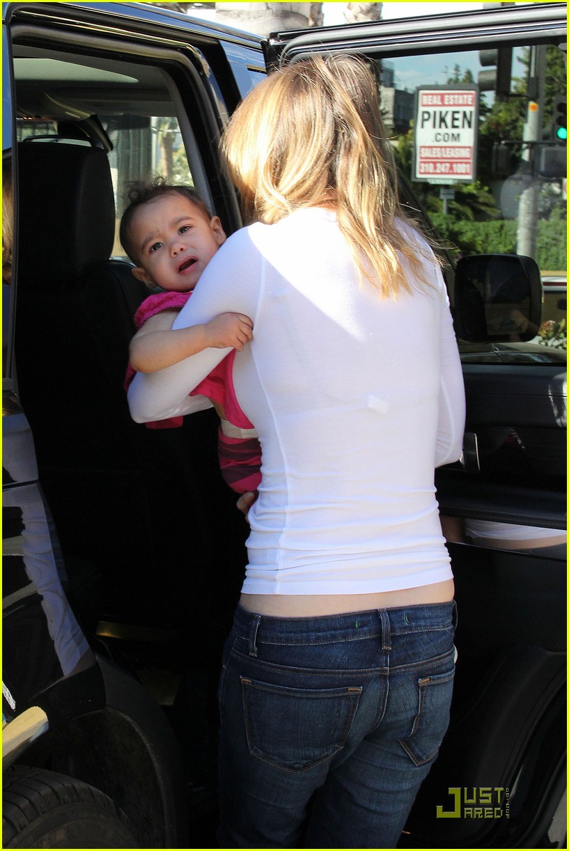 is husky dating rosanna