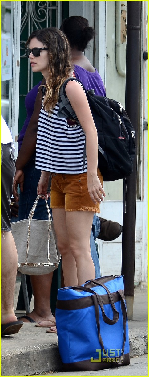 rachel bilson bikini