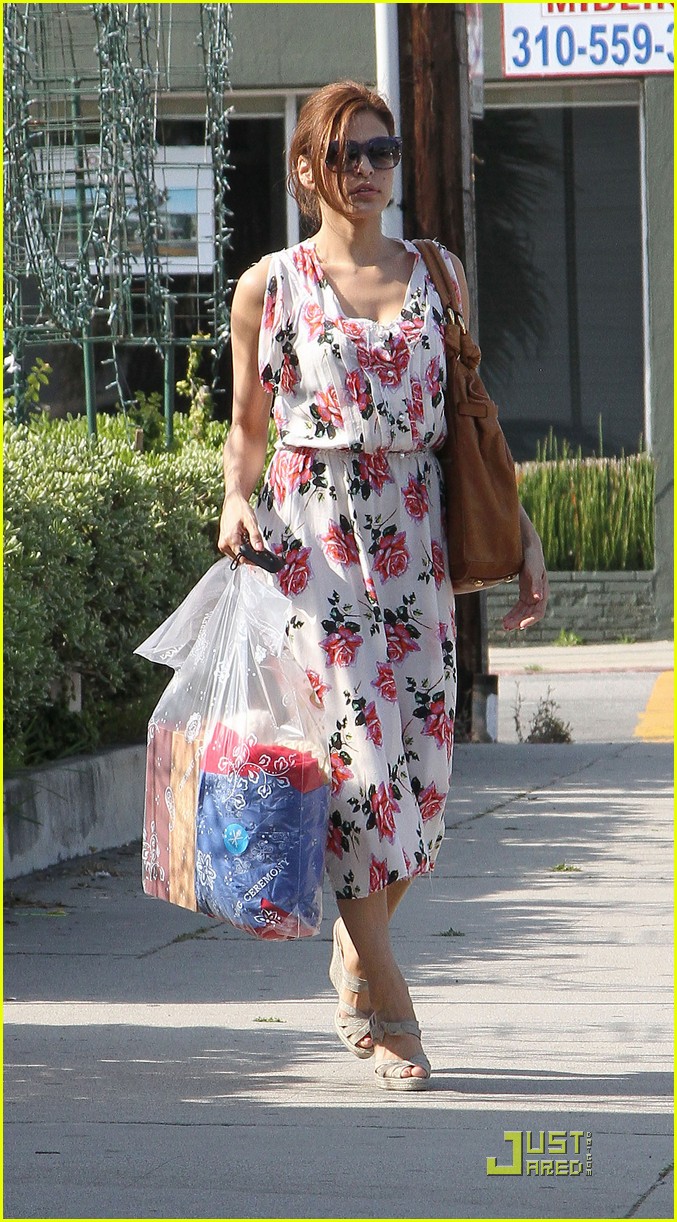 Eva Mendes: Summer Shopping: Photo 2536780 | Eva Mendes Pictures | Just