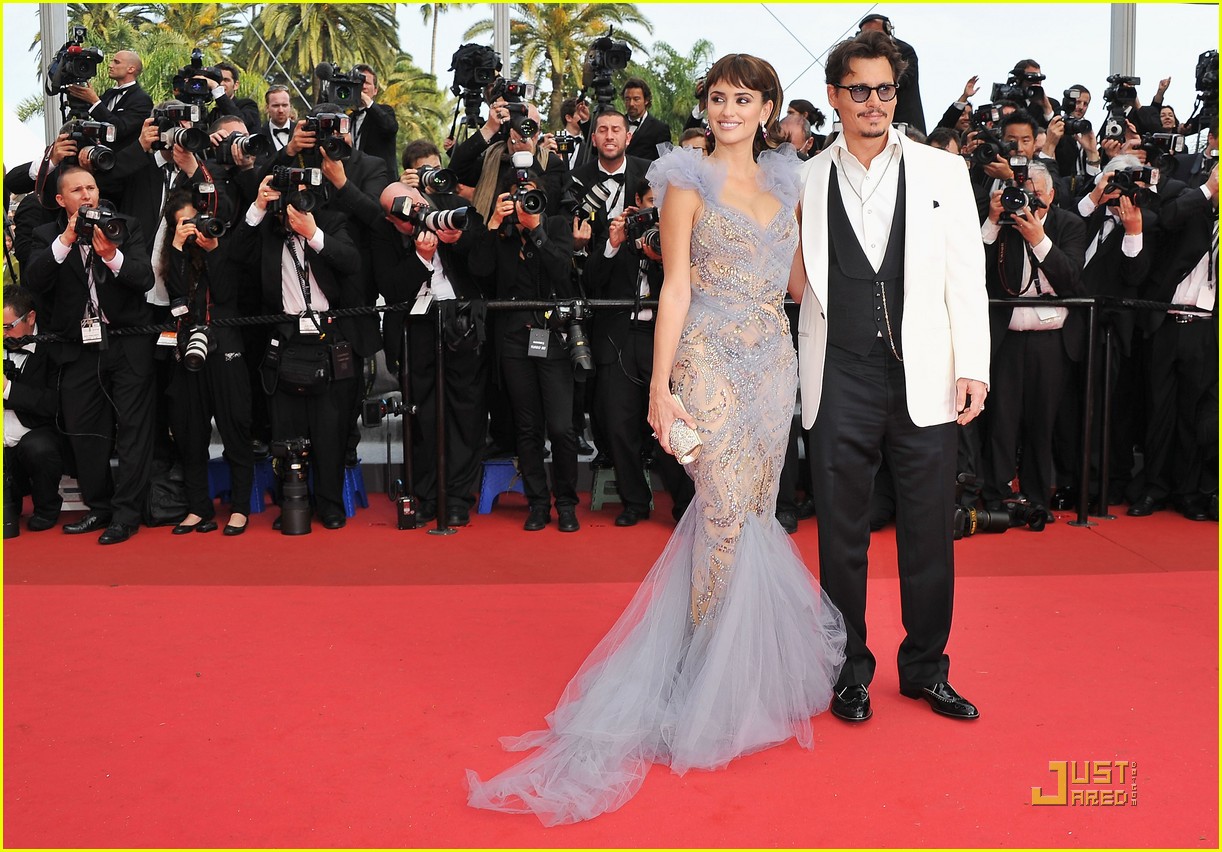 Penelope Cruz & Johnny Depp Premiere 'Pirates' in Cannes: Photo 2543992