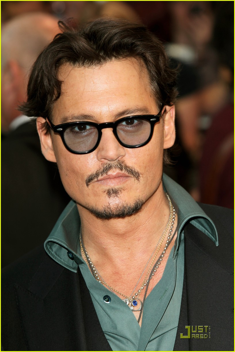 Johnny Depp: UK 'Pirates' Premiere with Penelope Cruz!: Photo 2543366