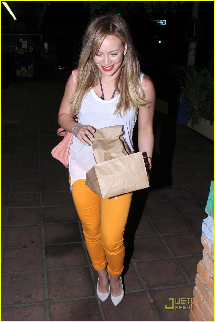 Hilary Duff: Mellow Yellow at Pace: Photo 2553105 | Hilary Duff
