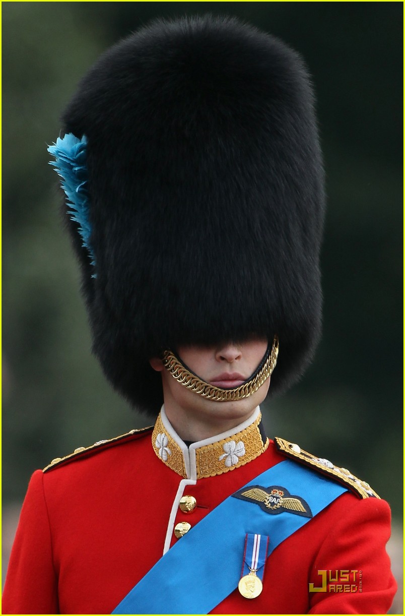 Prince William & Kate Trooping the Colour Parade! Photo 2551370