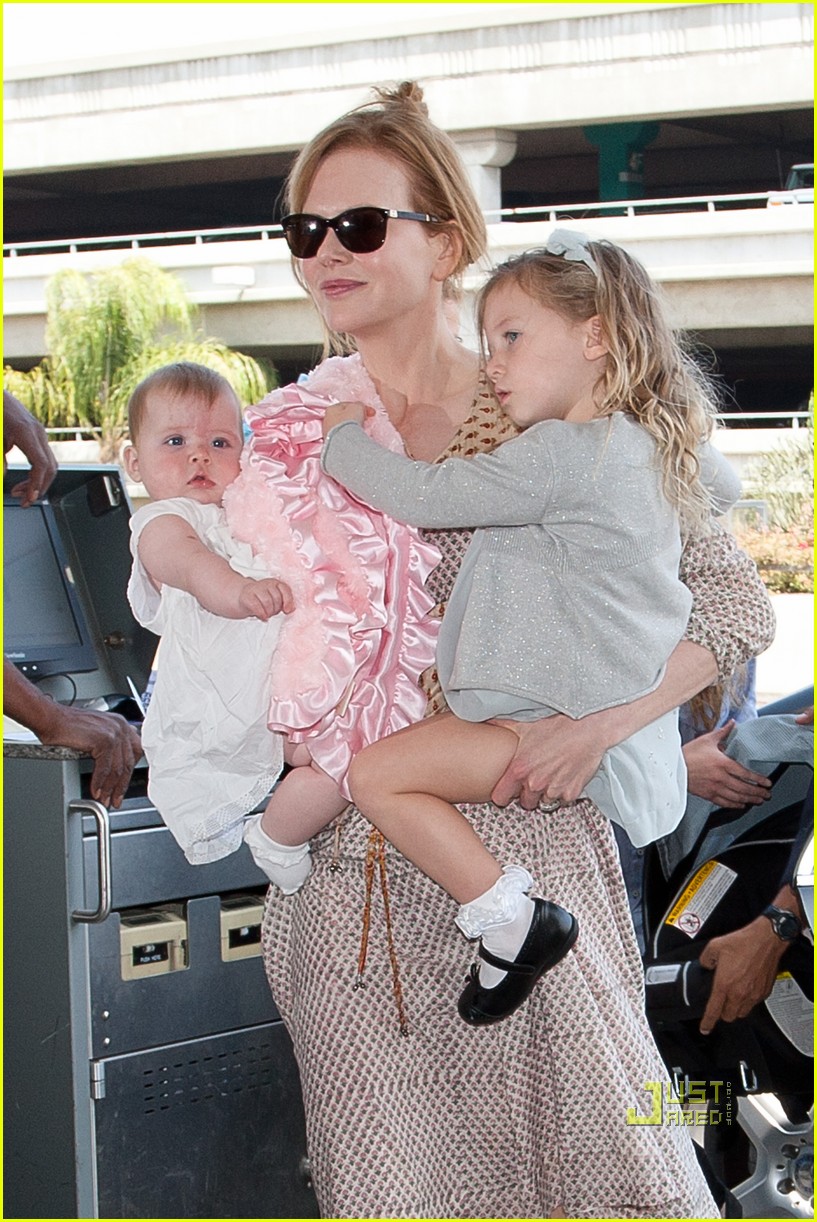 Nicole Kidman, Sunday & Faith: LAX Ladies: Photo 2559519 | Celebrity