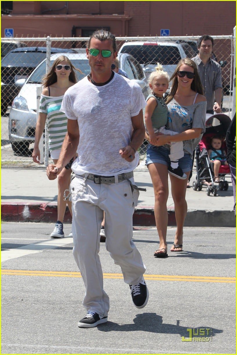 Gavin Rossdale: Museum Visit with Kingston & Zuma!: Photo 2563795