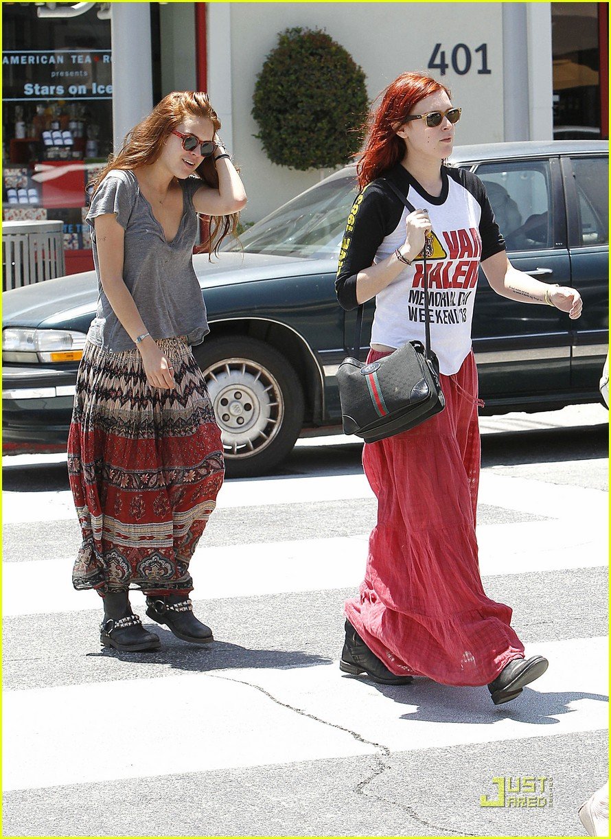 Rumer & Tallulah Willis Shopping Sisters! Photo 2561550 Rumer