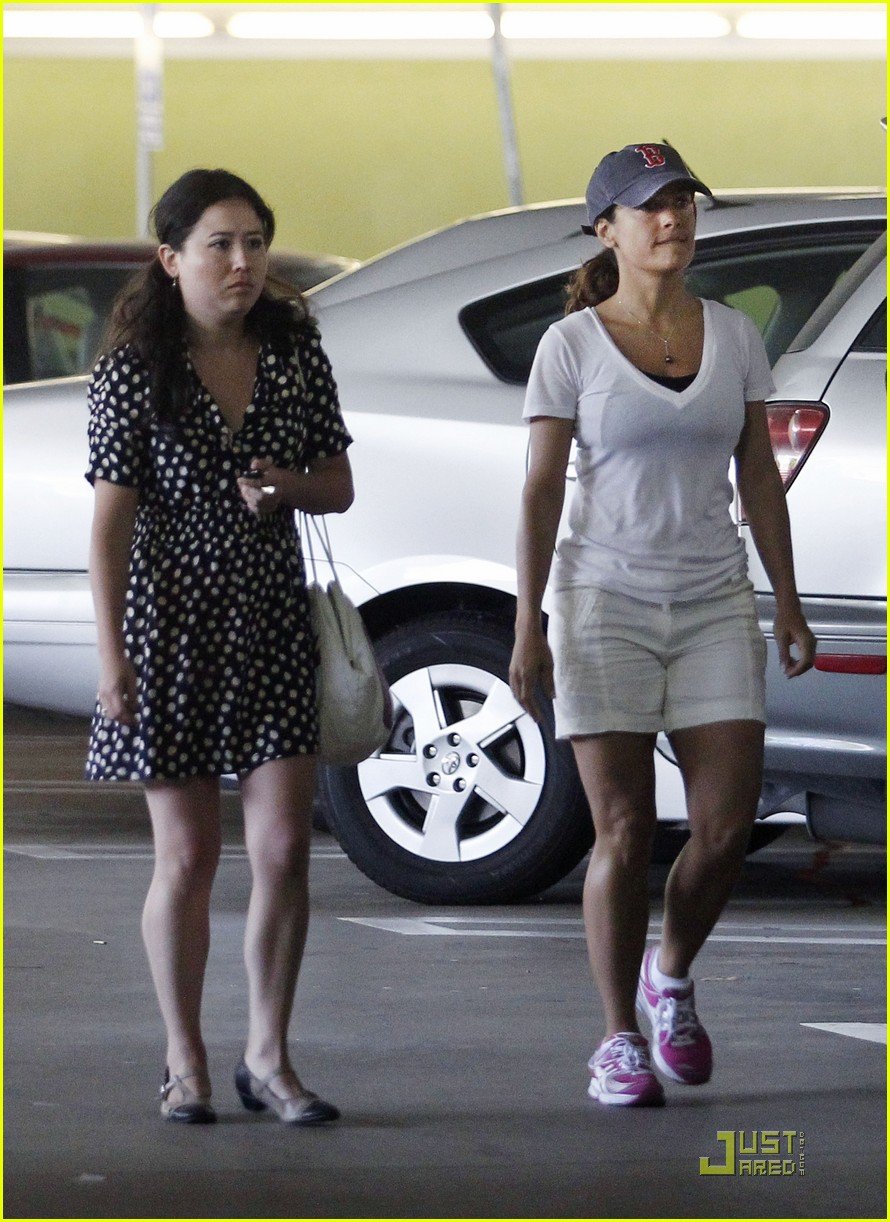 Salma Hayek Plastic Surgery Before And After Breast I - vrogue.co