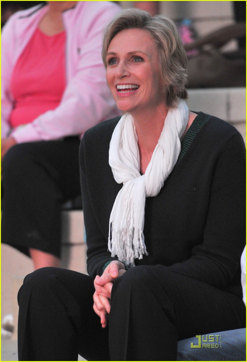 Jane Lynch Glee SingALong with the Family! Photo 2570854 Jane Lynch, Kristin Chenoweth