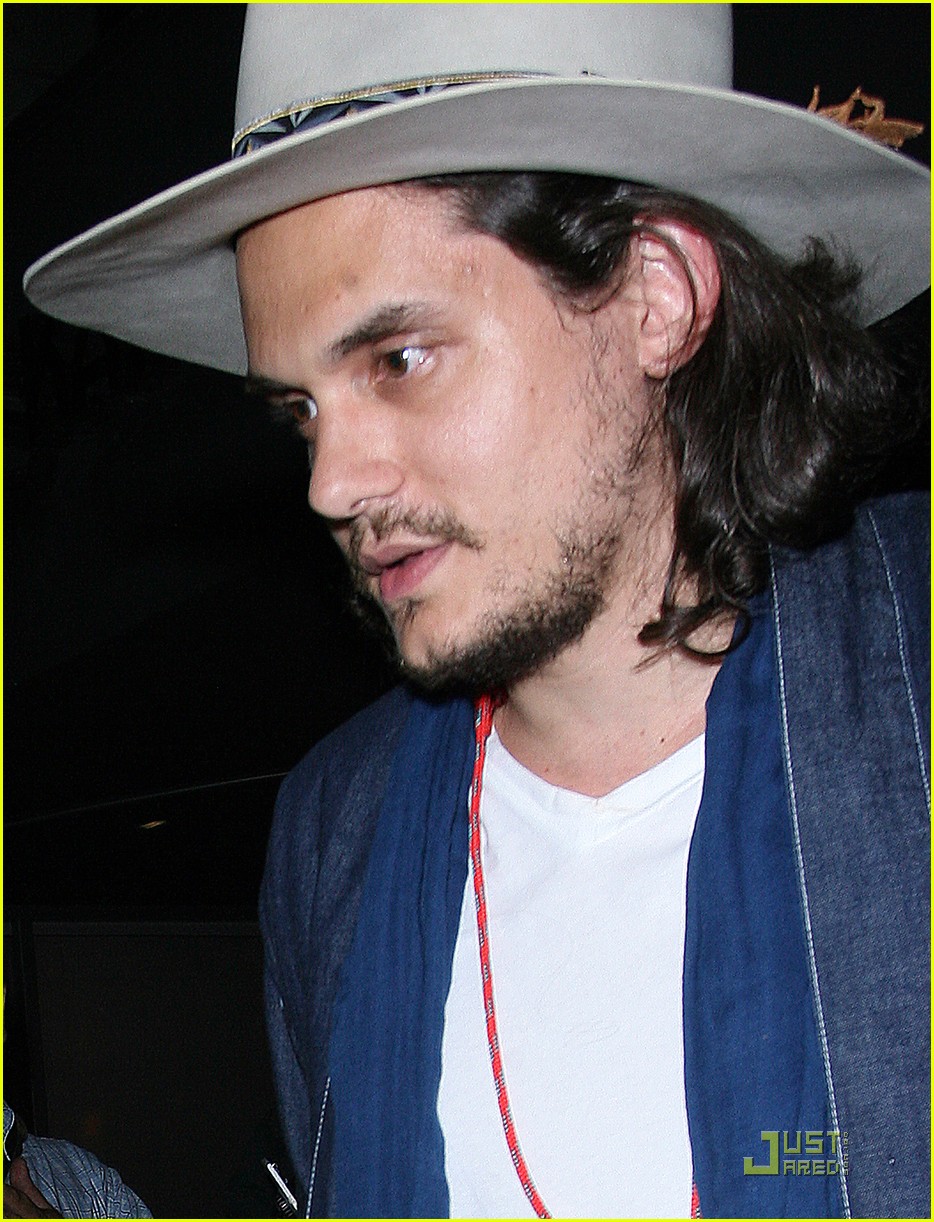 John Mayer Performing At Tony Bennett S Birthday Concert Photo