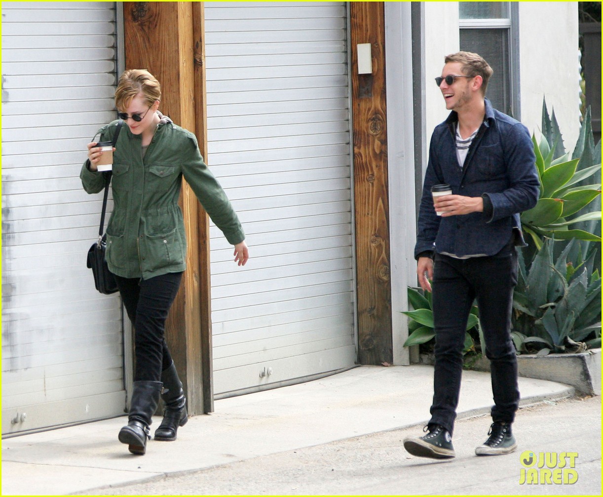 Evan Rachel Wood & Jamie Bell Cute Coffee Couple! Photo 2585510