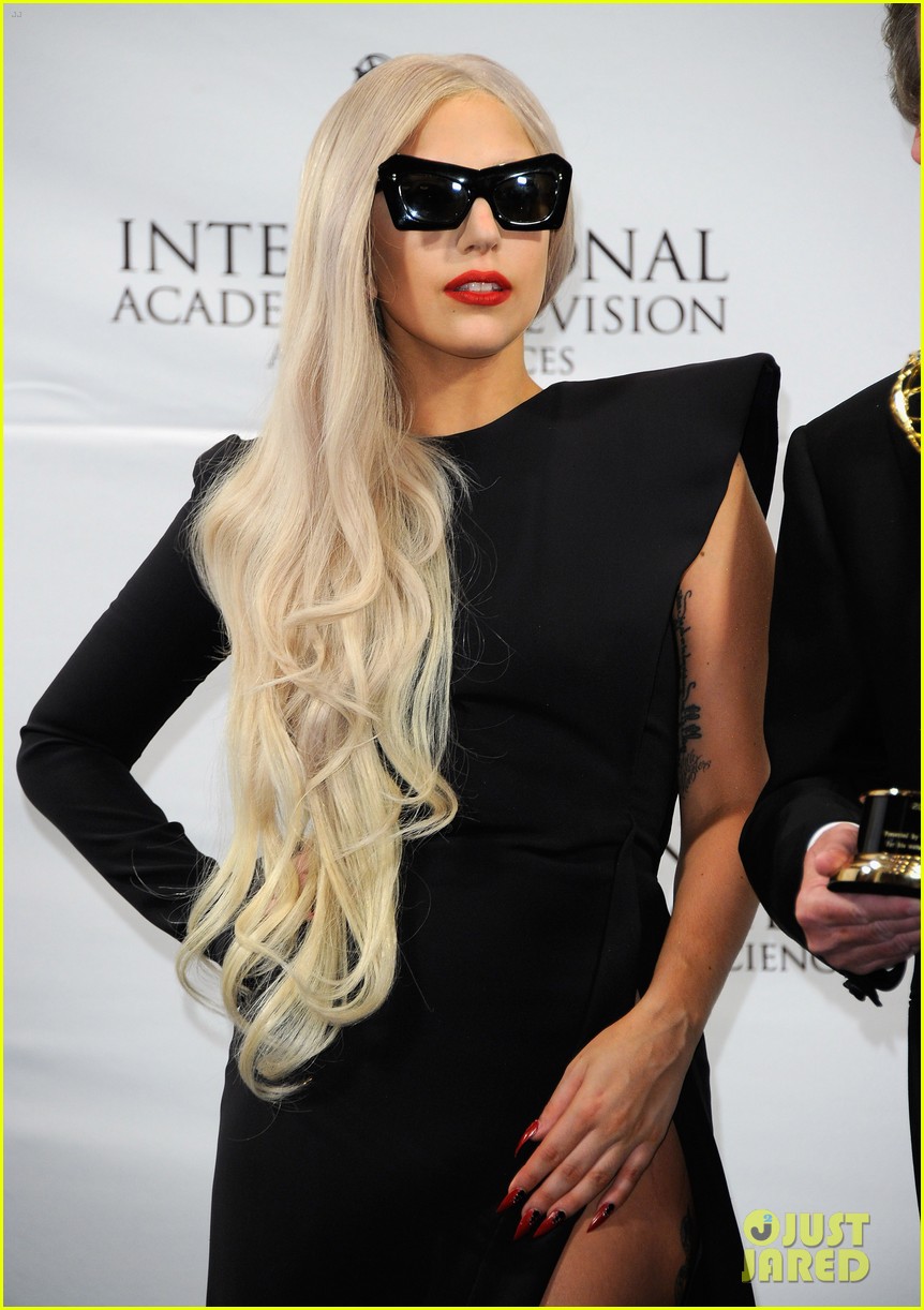 lady-gaga-nigel-lythgow-emmy-10.jpg