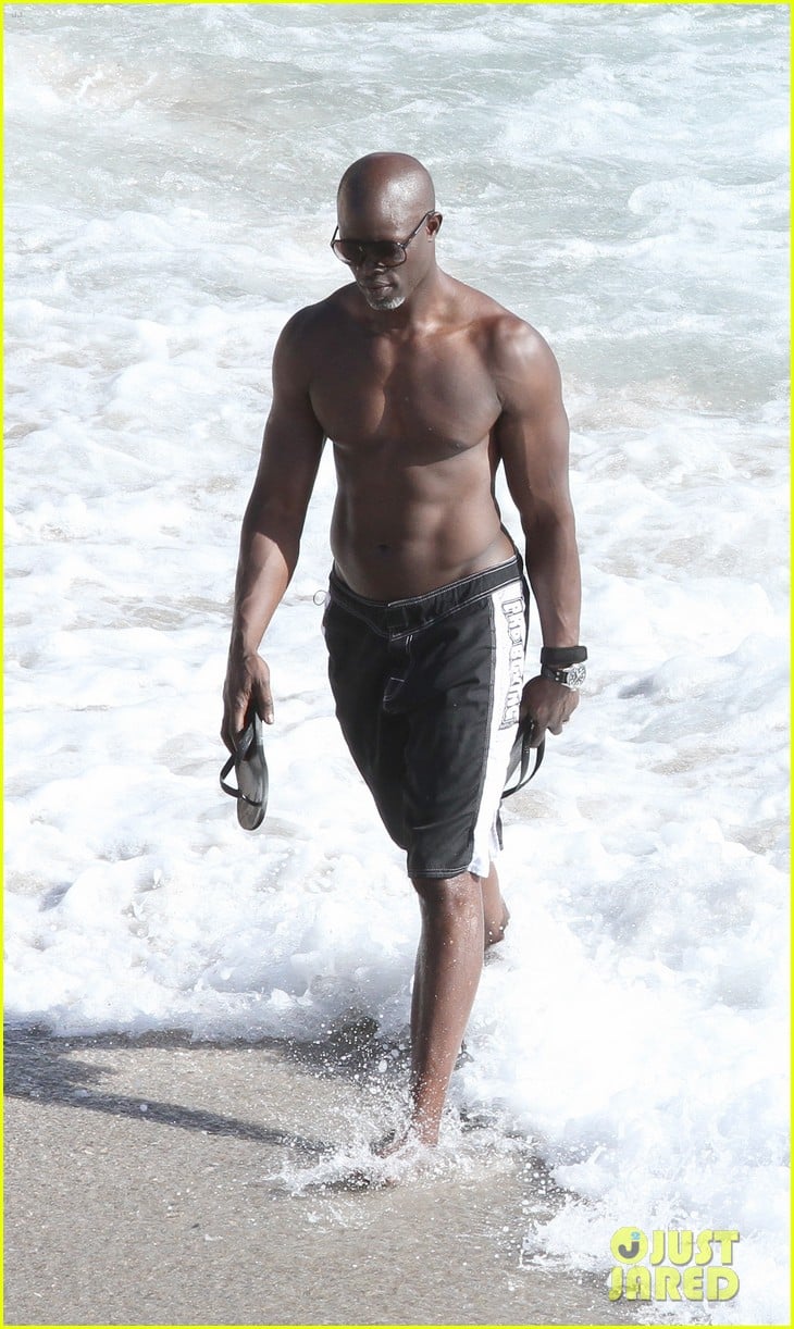 Djimon Hounsou: Shirtless in St. Bart's: Photo 2612197 Celebrity