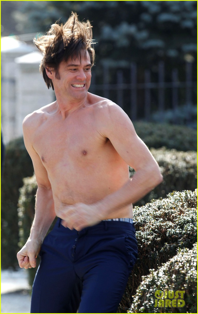 Jim Carrey Shirtless '30 Rock' Cameo in Queens! Photo