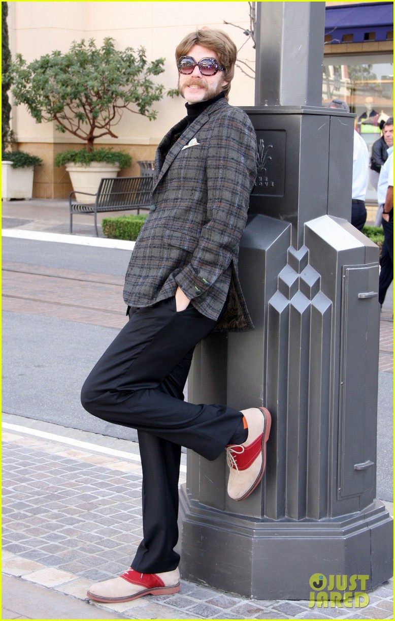 YouTube Star Randall Hits The Grove Photo 2624556 Honey Badger