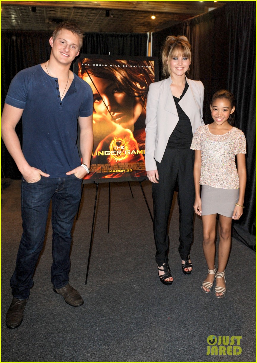Jennifer Lawrence 'Hunger Games' Mall Tour! Photo 2637294 Jennifer