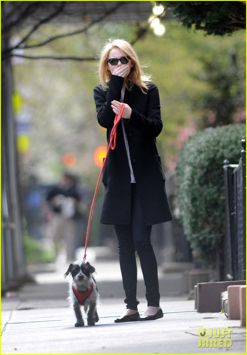 Marc b Emma Stone Brings Humor, Levity to Set Photo 2643454 Emma Stone Pictures Just Jared