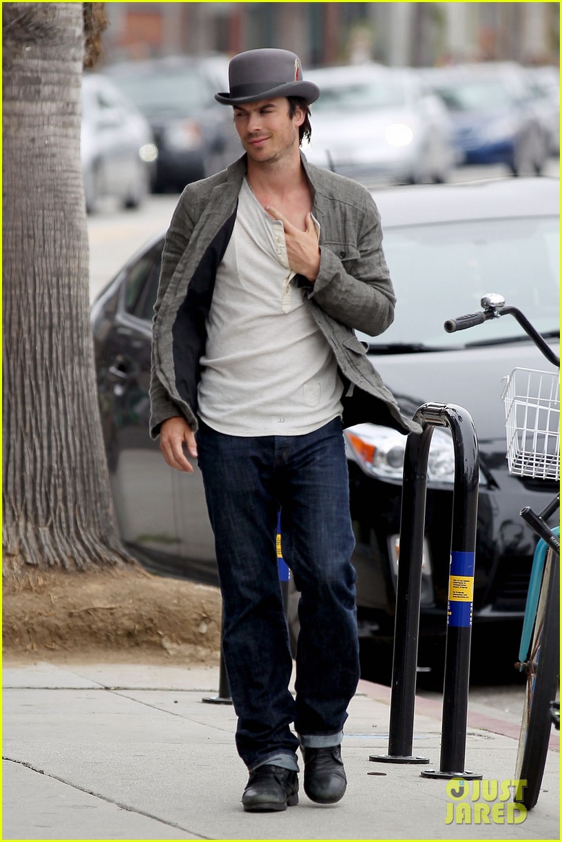 Ian Somerhalder 'Happy Earth Day' Photo 2652700 Ian Somerhalder Pictures Just Jared
